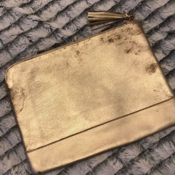 Really cute gold makeup bag, or clutch - Picture 2 of 5